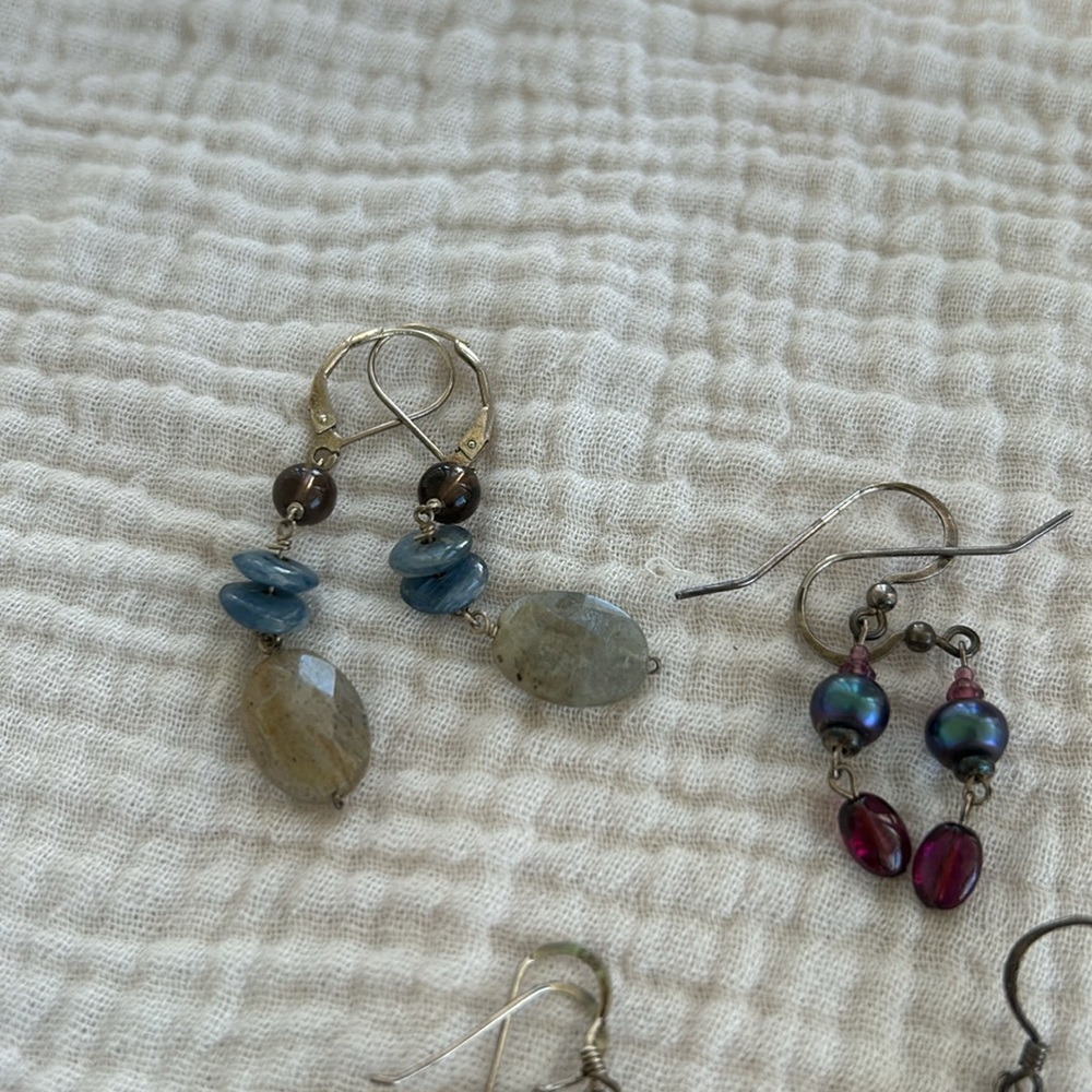 Assorted earrings - Picture 2 of 3